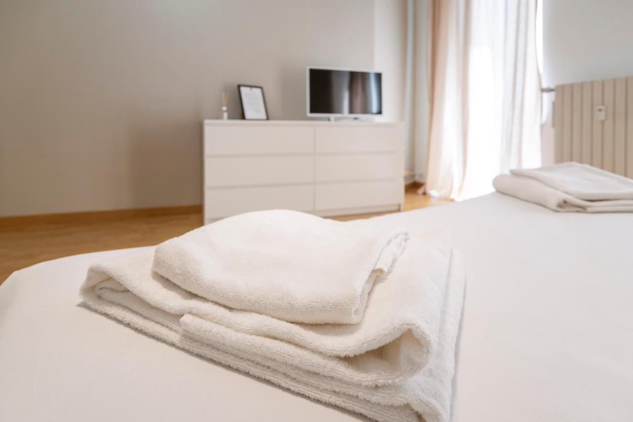 Cadorna Apartments ミラノ エクステリア 写真